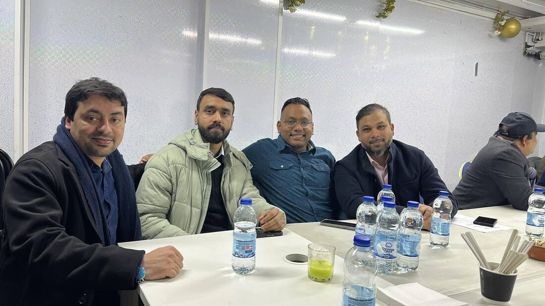 Friends together at the General Meeting